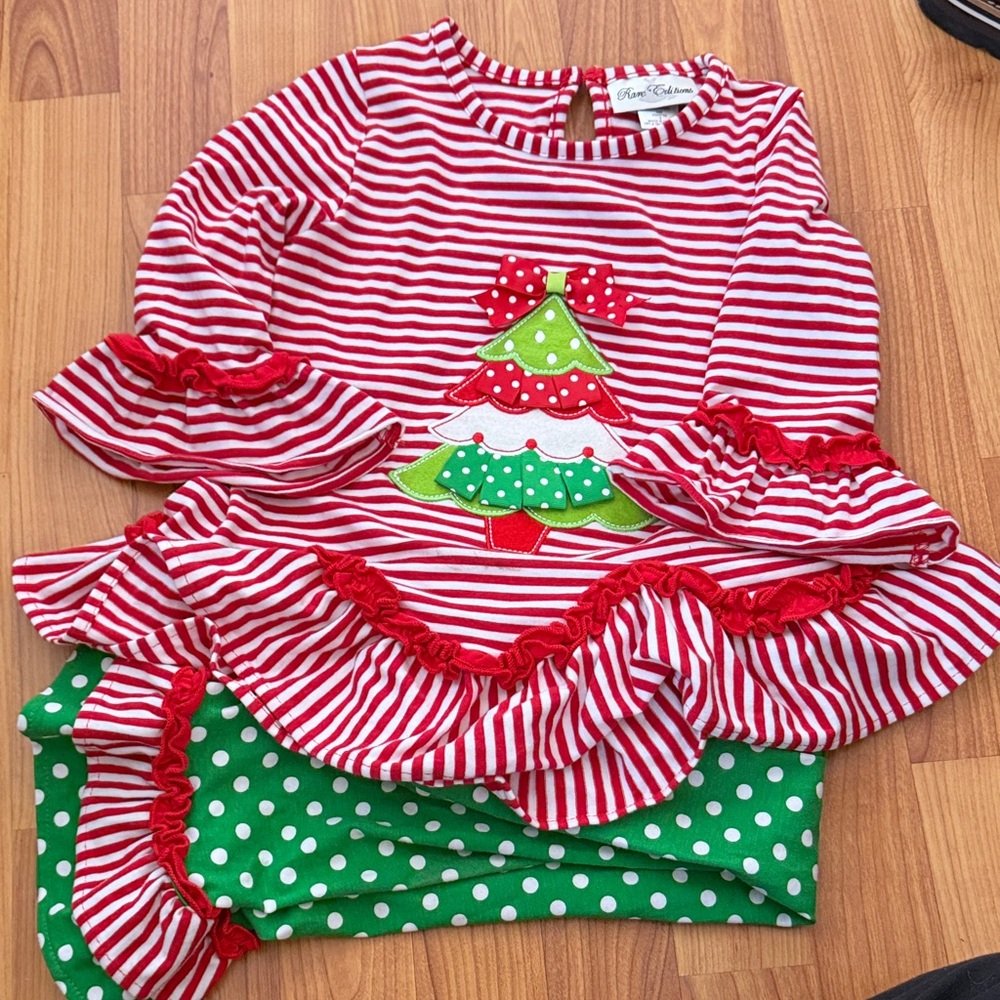 Rare Editions Red and Green Holiday Set